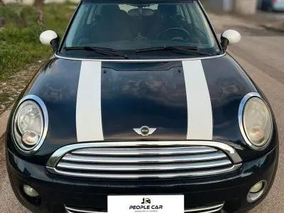 Usata Mini Cooper 120 CV (88 kW) 2011 Nero Utilitaria