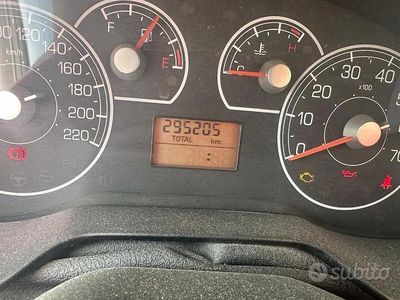 Usata Fiat Punto 2007 Grigio Utilitaria