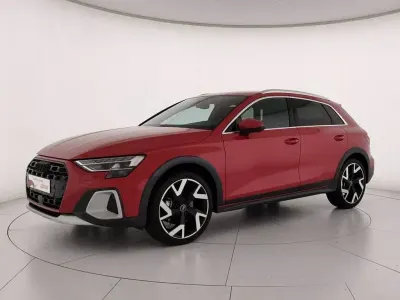 Nuova Audi A3 S-Line 150 CV (110 kW) 2025 Blu navarra metallizzato Berlina
