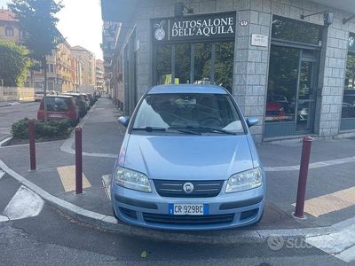 Usata Fiat Idea Emotion 95 CV (69 kW) 2004 Blu Monovolume