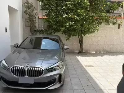 Usata BMW 116 M Sport 116 CV (85 kW) 2023 Grigio Utilitaria