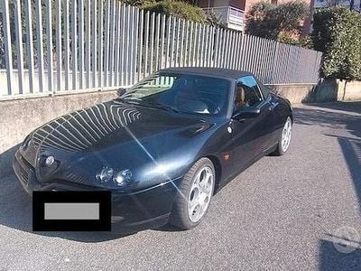 Usata Alfa Romeo Spider 191 CV (140 kW) 1996 Nero Cabrio