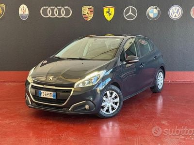Usata Peugeot 208 Allure 75 CV (55 kW) 2015 Blu/azzurro Utilitaria