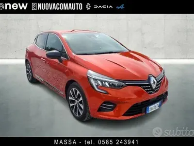 Käytetty Renault Clio V Techno 145 HP (106 kW) 2023 Keltainen Sedan