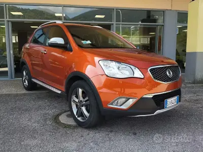 Usata SsangYong Korando 175 CV (128 kW) 2011 Arancione SUV