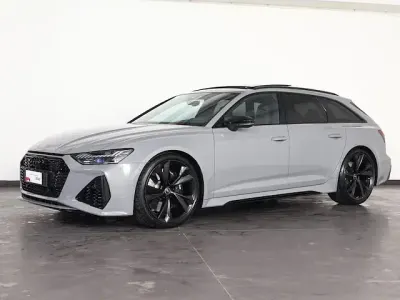 Usata Audi RS6 Comfort 600 CV (441 kW) 2024 Grigio nardò Station wagon