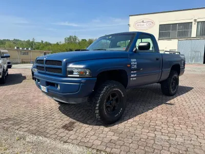 Käytetty Dodge Ram 230 HP (169 kW) 1996 Sininen Nouto
