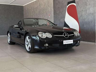 Usata Mercedes SL500 306 CV (225 kW) 2005 Nero Cabrio