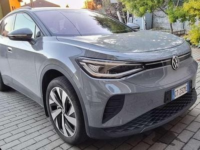 Käytetty VW ID.4 Pro 88 kW (121 HP) 2024 Harmaa Katumaasturi