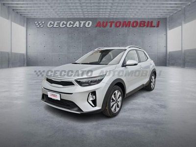 Usata Kia Stonic Style 79 CV (58 kW) 2025 Argento SUV