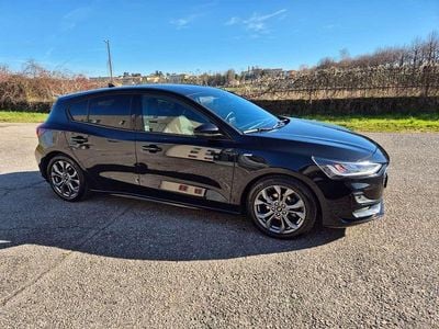Usata Ford Focus ST-Line 120 CV (88 kW) 2022 Nero Berlina