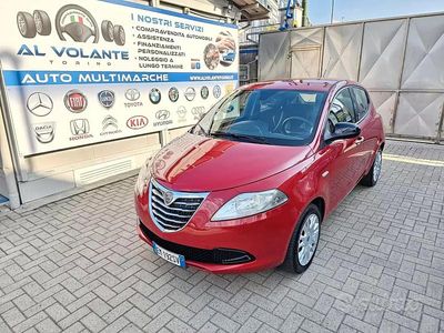 Usata Lancia Ypsilon Silver 69 CV (50 kW) 2012 Rosso Utilitaria