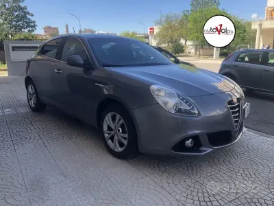 Gebraucht Alfa Romeo Giulietta Distinctive 105 PS (77 kW) 2015 Grau Kleinwagen
