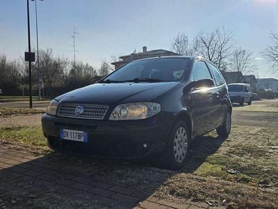 Usata Fiat Punto Active 60 CV (44 kW) 2009 Nero Utilitaria