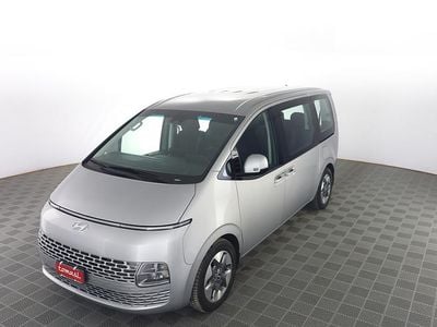 Gebraucht Hyundai Staria 177 PS (130 kW) 2024 Silber Van / Kleinbus