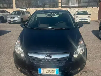 Usado Opel Corsa Enjoy 90 HP (66 kW) 2007 Preto Citadino