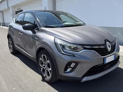 Usata Renault Captur Intens 95 CV (69 kW) 2021 Grigio SUV