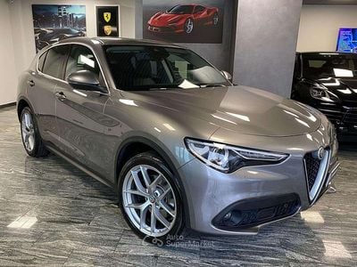 Usata Alfa Romeo Stelvio 209 CV (153 kW) 2017 Grigio SUV