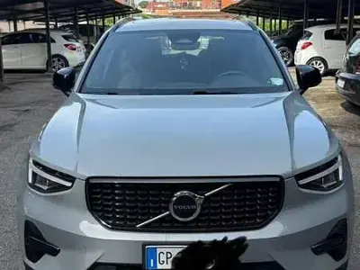 Usata Volvo XC40 Plus 163 CV (119 kW) 2023 Grigio SUV