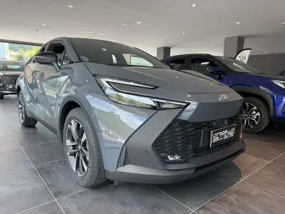 Nuova Toyota C-HR Trend 140 CV (102 kW) 2026 Nero SUV
