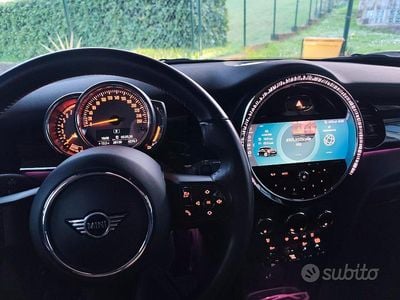 Usata Mini Cooper Essential 136 CV (100 kW) 2022 Rosso Utilitaria