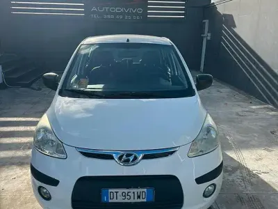 Usata Hyundai i10 64 CV (47 kW) 2009 Bianco Utilitaria