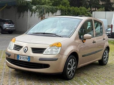 Usata Renault Modus 75 CV (55 kW) 2005 Monovolume