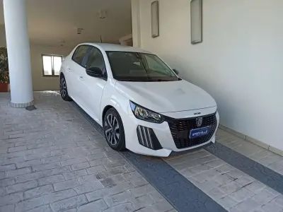 Usata Peugeot 208 Active 75 CV (55 kW) 2024 Bianco banchisa Utilitaria