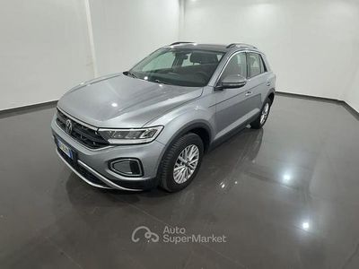 Usata VW T-Roc Life 150 CV (110 kW) 2023 Argento SUV