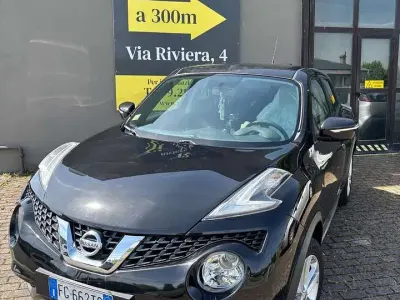 Usata Nissan Juke N-Connecta 110 CV (80 kW) 2016 Nero metallizzato SUV