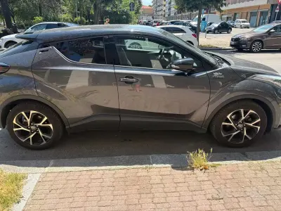 Usata Toyota C-HR 152 CV (111 kW) 2020 SUV