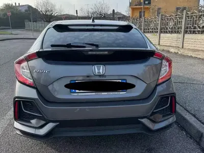 Usata Honda Civic Elegance 126 CV (92 kW) 2020 Grigio Berlina