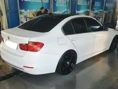 Usata BMW 318 190 CV (139 kW) 2014 Bianco Berlina