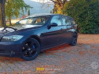 Usata BMW 320 163 CV (119 kW) 2007 Blu Station wagon