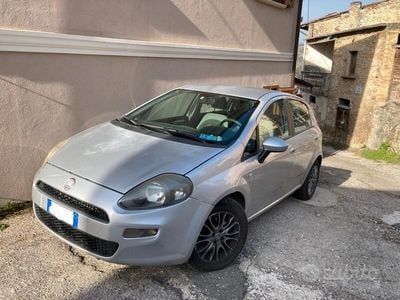 Usata Fiat Punto 75 CV (55 kW) 2012 Grigio Utilitaria