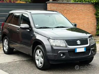 Usata Suzuki Grand Vitara 129 CV (94 kW) 2010 Grigio SUV