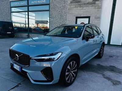 Usata Volvo XC60 Plus 197 CV (144 kW) 2024 Vapour grey metallizzato SUV