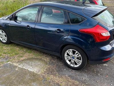 Usata Ford Focus 100 CV (73 kW) 2012 Blu Station wagon