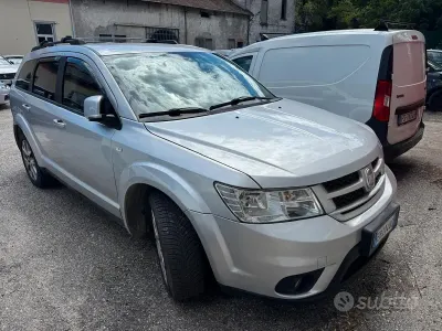 Usata Fiat Freemont 140 CV (102 kW) 2013 Grigio SUV