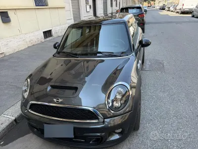 Usata Mini Cooper 211 CV (155 kW) 2011 Nero Utilitaria