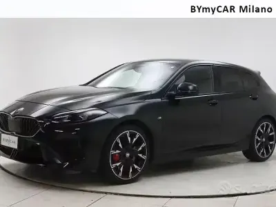 Begagnad BMW 118 M Sport 150 HK (110 kW) 2025 Svart Halvkombi