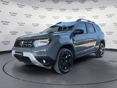Usata Dacia Duster Journey 101 CV (74 kW) 2022 Grigio SUV