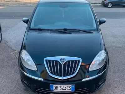 Usata Lancia Musa 90 CV (66 kW) 2009 Nero Monovolume