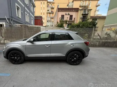 Usata VW T-Roc Advance 116 CV (85 kW) 2022 SUV
