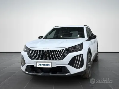 Usata Peugeot 2008 Allure 101 CV (74 kW) 2025 Bianco SUV