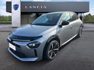 Usata Lancia Ypsilon 101 CV (74 kW) 2025 Grigio Utilitaria