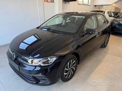 Usata VW Polo Life 95 CV (69 kW) 2025 Nero Utilitaria