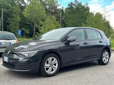 Usata VW Golf VIII 116 CV (85 kW) 2022 Grigio Berlina
