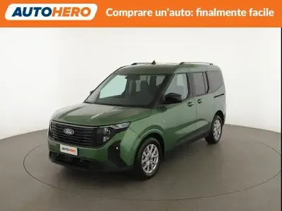 Usata Ford Tourneo Courier Titanium 125 CV (91 kW) 2025 Verde Monovolume