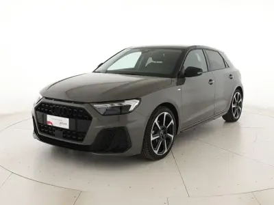Usata Audi A1 Sportback Comfort 116 CV (85 kW) 2025 Grigio chronos metallizzato Utilitaria